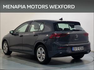 Volkswagen Golf 2.0 TDI 115HP Life - Image 4