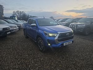 Toyota Hilux 2.4 D4D Invincible - Image 2