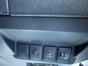 2016 Toyota Prius 7 Seater 1.8 Hybrid Automatic - Image 2