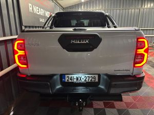 2024 Toyota Hilux Invincible-X Automatic 55KMS - Image 2