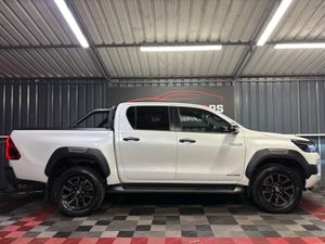 2024 Toyota Hilux Invincible-X Automatic 55KMS - Image 4