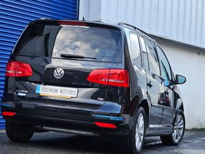 Volkswagen Touran Automatic - Image 4
