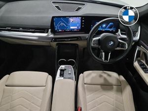 BMW iX1 eDrive20 M Sport - Image 4