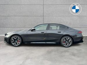 BMW i5 eDrive40 M Sport Pro Saloon - Image 3