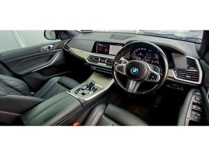 BMW X5 XDRIVE45E M SPORT - Image 4