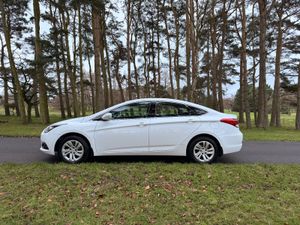 Hyundai i40 2017 1.7 Diesel 1 Owner - Image 4
