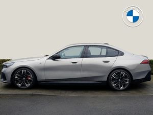 BMW i5 M60 xDrive - Image 4