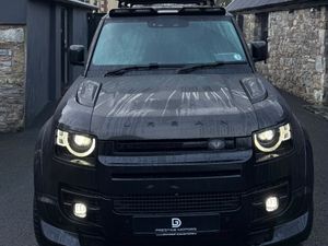 2021 LANDROVER DEFENDER 110 HARD TOP SE URBAN - Image 4