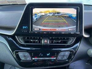 Toyota C-HR MODELLISTA 1.8 HYBRID // 18" DIAMOND C - Image 4