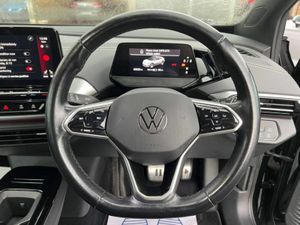 Volkswagen ID.4 PURE LIFE 52KWH // HEATED SEATS // - Image 4