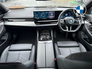 BMW 5-Series 530e M Sport Touring - Image 4