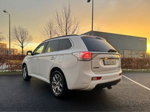 Mitsubishi Outlander 2.0 HYBRID AUTO *NEW NCT - Image 3
