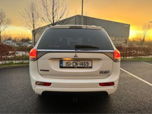 Mitsubishi Outlander 2.0 HYBRID AUTO *NEW NCT - Image 4