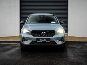 Volvo XC40 RECHARGE T4 PLUS - Image 2