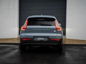 Volvo XC40 RECHARGE T4 PLUS - Image 4
