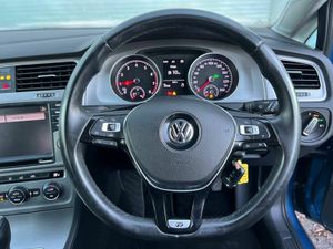 Volkswagen Golf R-LINE PACK 1.2 TSI // LOW MILEAGE - Image 4