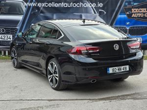Vauxhall Insignia 2018 SRI 2.0 AUTO HIGH SPEC. - Image 4