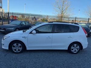 2012 Hyundai i30 VAN 1.6 ISG - Image 4