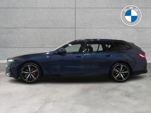 BMW i5 eDrive40 M Sport Pro Touring - Image 4