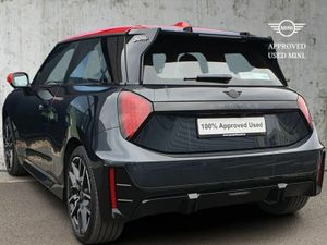 Mini Cooper Cooper E - Image 3