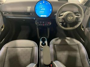 Mini Cooper Cooper E - Image 4