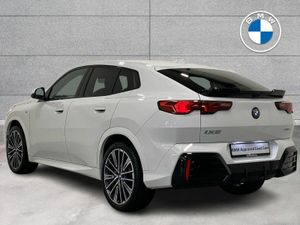 BMW iX2 eDrive20 M Sport - Image 3