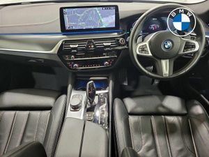 BMW 5-Series 530e M Sport Touring - Image 4