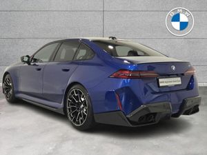 BMW M5 Saloon - Image 2