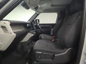 Land Rover Defender 90 Diesel - Image 4
