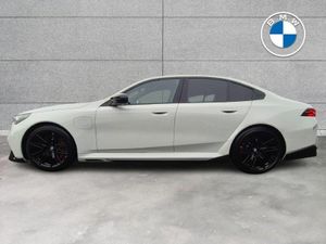 BMW M5 Saloon - Image 3
