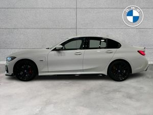 BMW 3-Series 330e M Sport Saloon - Image 4