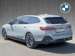 BMW i5 eDrive40 M Sport Pro Touring - Image 3