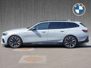 BMW i5 eDrive40 M Sport Pro Touring - Image 4