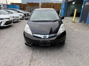 2012 Honda Fit Shuttle Hybrid - Image 2