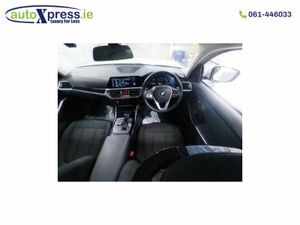 BMW 3-Series 320D xDrive Automatic. - Image 2