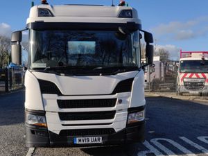 2019 Scania P410 8x2 30ft beavertail/ cheesewedge - Image 3