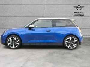 Mini Cooper Cooper SE - Image 4