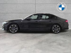 BMW 5-Series 530e M Sport Saloon - Image 4