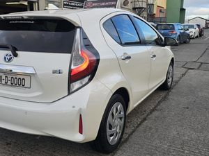 2019 (192) Toyota Aqua | White - Image 3