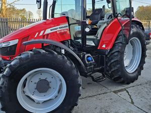 2017 Massey Ferguson 5712S - Only 1,800 hours !!!