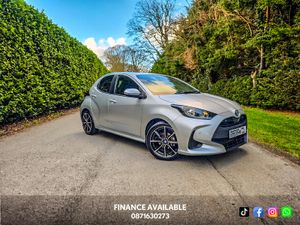 2021 Toyota Yaris 1.5 Petrol Hybrid Automatic - Image 3