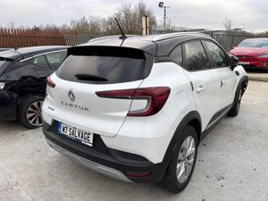 20 Captur Iconic DCI 64km NCT4/26 Starts - Image 3