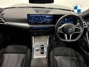 BMW i4 eDrive40 M Sport - Image 4