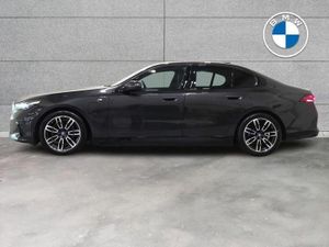 BMW 5-Series 530e M Sport Saloon - Image 4