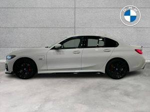 BMW 3-Series 330e M Sport Saloon - Image 4