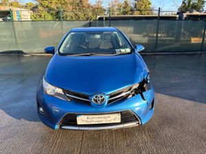 2015 Toyota Auris D4D. Light Damage - Image 2