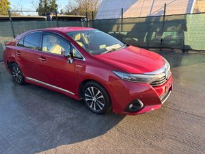 2015 Toyota sai / Corolla    Hybrid - Image 4