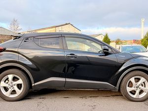 Toyota C-HR Hybrid - Image 3