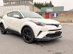 Toyota C-HR Hybrid 2019 - Image 2