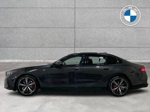 BMW i5 eDrive40 M Sport Pro Saloon - Image 4